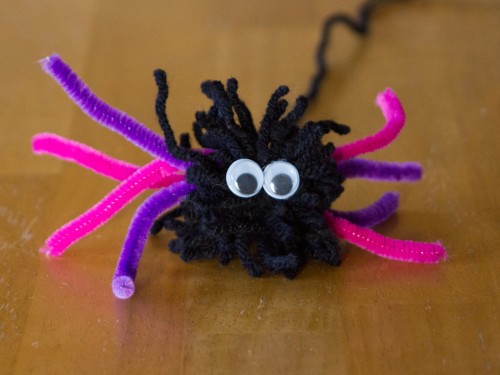 Pom Pom Halloween Craft Spider