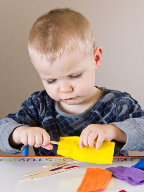 Color Games for Toddlers - Popsicle Stick Color Matching -- Moms Have Questions Too