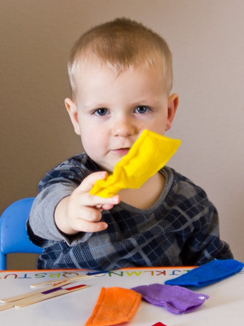 Color Games for Toddlers - Popsicle Stick Color Matching -- Moms Have Questions Too
