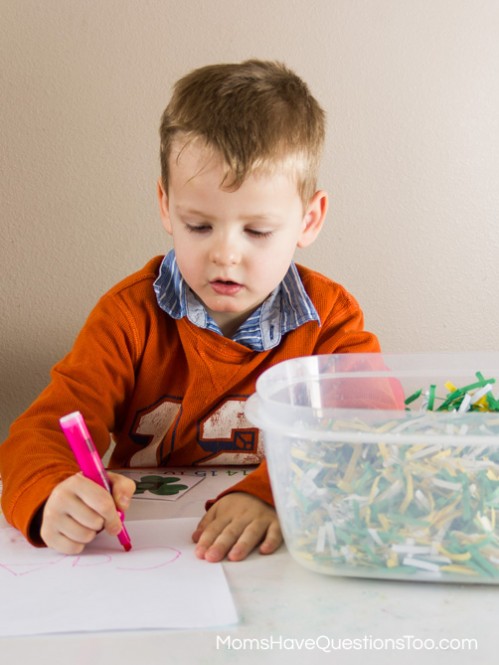 St Patrick's Day Sensory Bins and Treasure Hunts for Kids -- Moms Have Questions Too