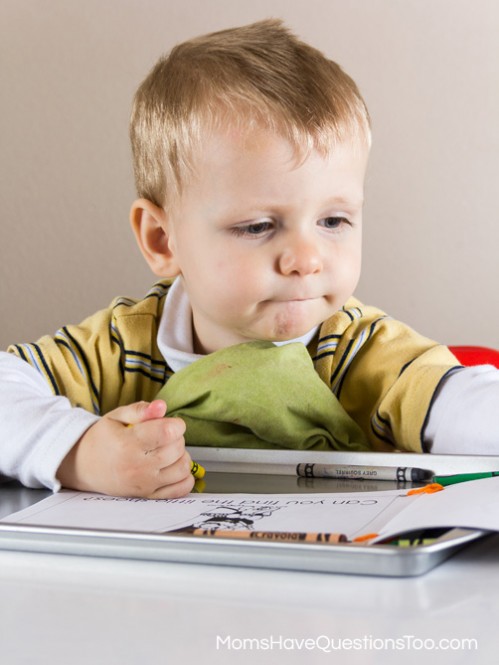 Space Tot Book - Space Themed Tot School Trays - Moms Have Questions Too