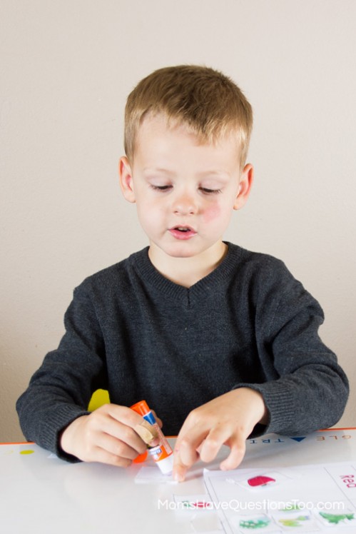 Sorting Colors Cut and Paste Activity - Moms Have Questions Too
