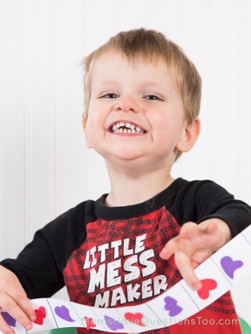 Preschool patterns using seasonal stickers or candy - Moms Have Questions Too