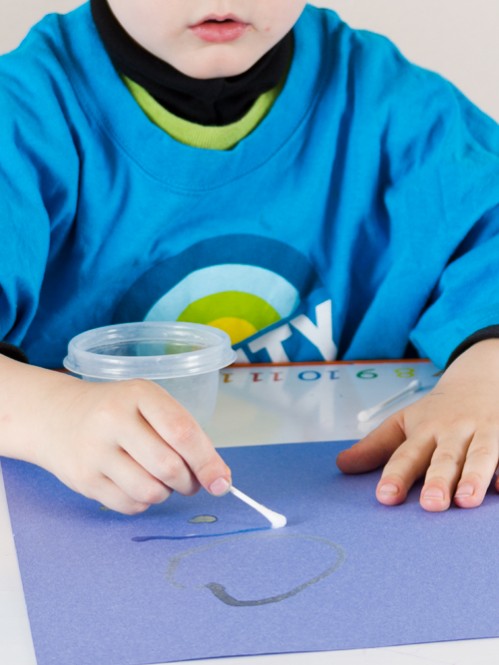 Winter Preschool Activity - Bleach Snowfall Craft -- Moms Have Questions Too