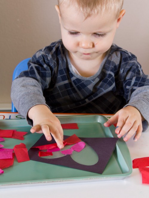 Valentine Themed Tot School Trays -- Moms Have Questions Too