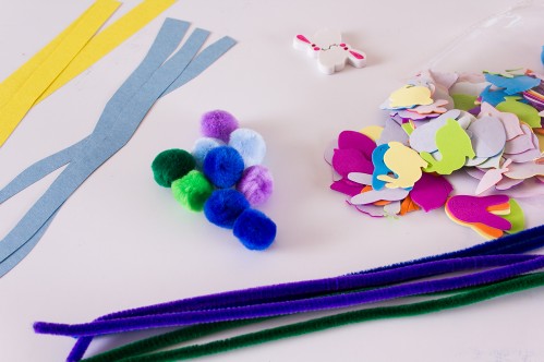 Easter Egg Decorating Vertical Surface -- Moms Have Questions Too