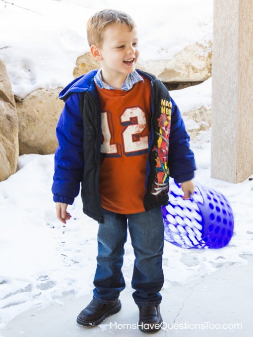 St Patrick's Day Sensory Bins and Treasure Hunts for Kids -- Moms Have Questions Too