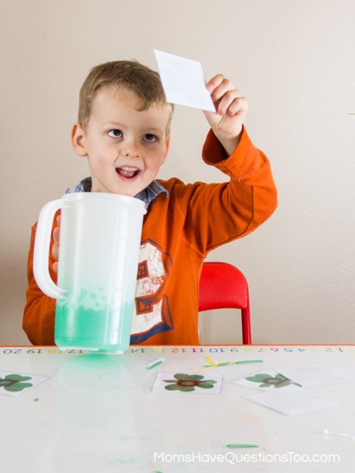 St Patrick's Day Sensory Bins and Treasure Hunts for Kids -- Moms Have Questions Too