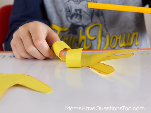 Curved Petals Lilies Spring Craft Idea - Moms Have Questions Too