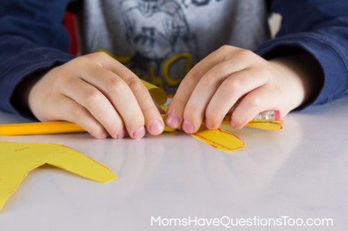 Rolling Petals Lilies Spring Craft Idea - Moms Have Questions Too