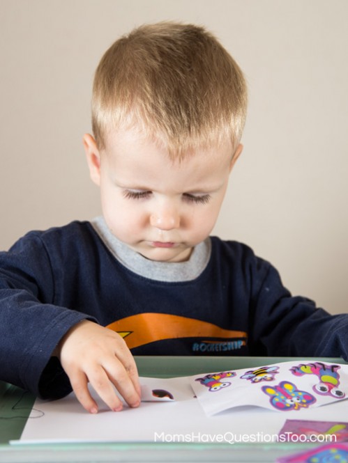 Bug Sticker - Bug Themed Tot School Trays - Moms Have Questions Too