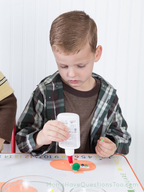 Pumpkin decorating - Moms Have Questions Too